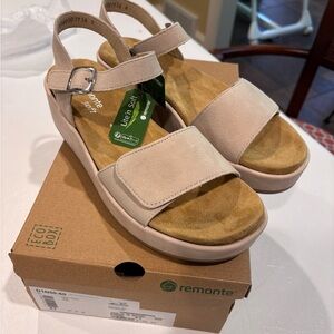 Remote Jocelyn Neutral Platform Sandals with Adjustable Strap